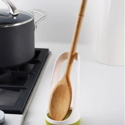 CleanForce Presse Ail Avec Lame D´essuie-glace Joseph Joseph -Pas Cher Touche Cuisine Magasin cleanforce presse ail avec lame d essuie glace joseph joseph 3