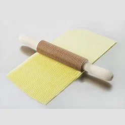 Coffret Emotion Graphite PARIS Moulins à Poivre Et à Sel Bois U´SELECT 18 Cm PEUGEOT Noir SC -Pas Cher Touche Cuisine Magasin coffret emotion graphite paris moulins a poivre et a sel bois u select 18 cm peugeot noir sc 4