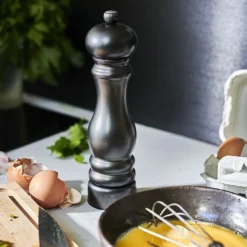 Coffret Petit Chef Pour Enfant - Eplucheur + Couteau Chef + Protège-doigts - OPINEL ROUGE -Pas Cher Touche Cuisine Magasin coffret petit chef pour enfant eplucheur couteau chef protege doigts opinel rouge 3