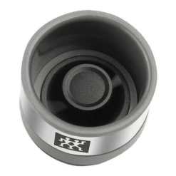 DoorStore Knives Set De 4 Couteaux Elevate Et Leur Boitier Rangement Placard Joseph Joseph SC 9 DoorStore Knives Set De 4 Couteaux Elevate Et Leur Boitier Rangement Placard Joseph Joseph SC -Pas Cher Touche Cuisine Magasin doorstore knives set de 4 couteaux elevate et leur boitier rangement placard joseph joseph sc 2