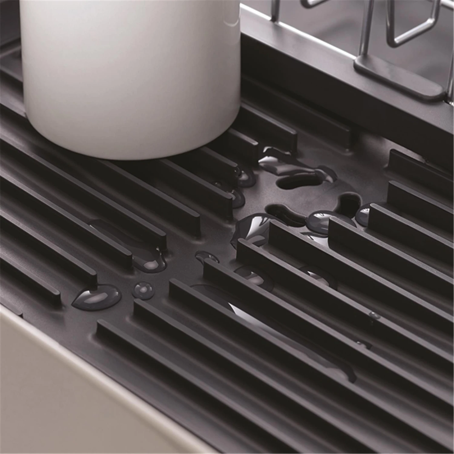 LE PAIN Coffret Cloche Moule à Pain Les Secrets D´Emile HENRY NOIR Fusain 3 LE PAIN Coffret Cloche Moule à Pain Les Secrets D´Emile HENRY NOIR Fusain – Image 3